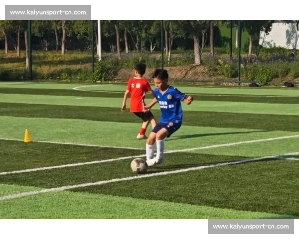 官方:27 岁门将巴列斯自由身回归贝蒂斯 青训出身签约至 2030 年