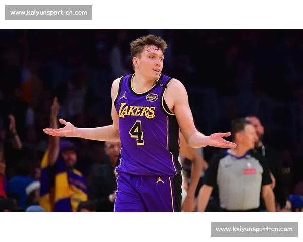 湖人中锋引援遇阻：多队抬价施压，克内克特或成凯斯勒交易筹码