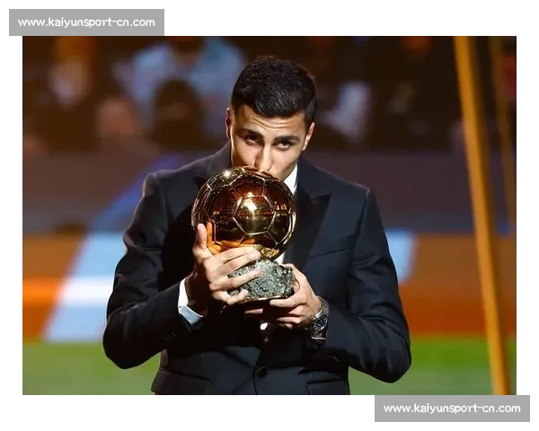 詹俊看好曼城！罗德里复出 + 新援助力，蓝月亮剑指世俱杯