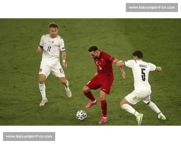 暴扣如雷！阿门・汤普森野球场碾压级统治力震撼全场